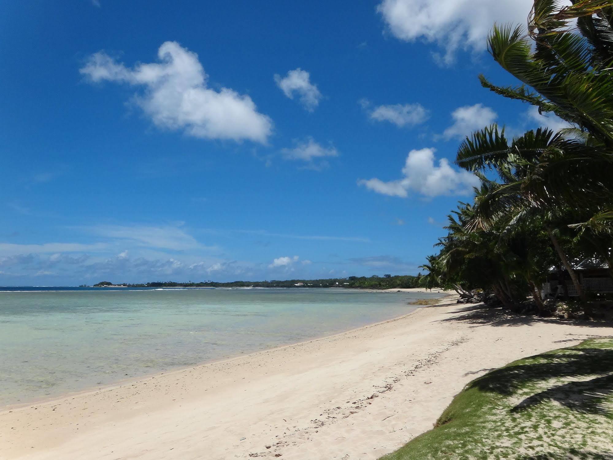 Tailua Beach Fales Manase Exteriör bild